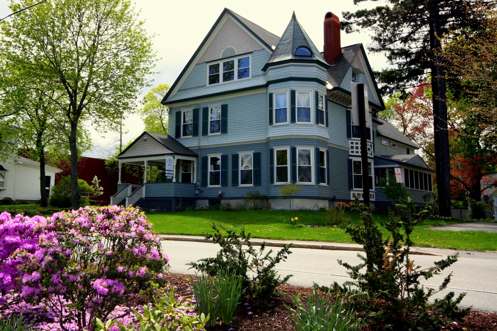 Maine Inn Broker of Inns, Bed and Breakfasts, motels, educating inn